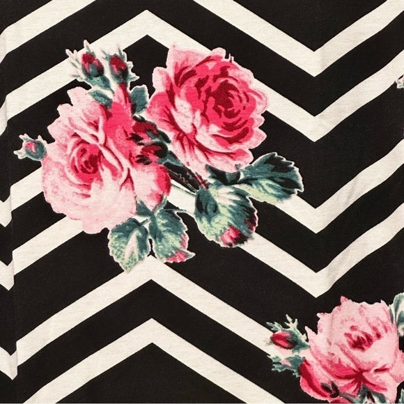 LulaRoe Irma Mid-Sleeve Stretchy High-Low Tunic Top Loose Fit Modest XXS-XS-S-M - Picture 6 of 12